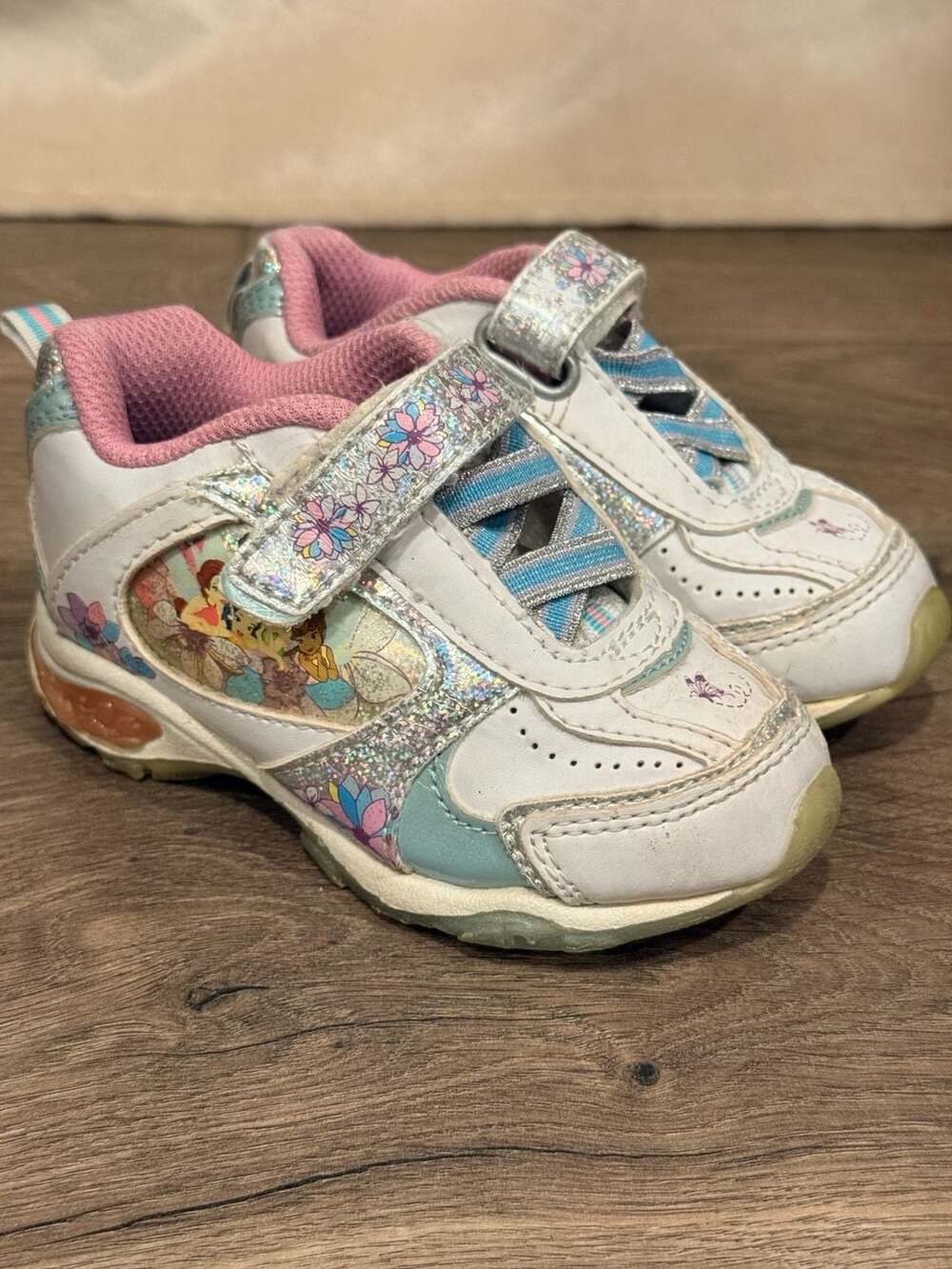 Disney Fairies Tinker Bell Light-Up Sneakers Toddler Size 6